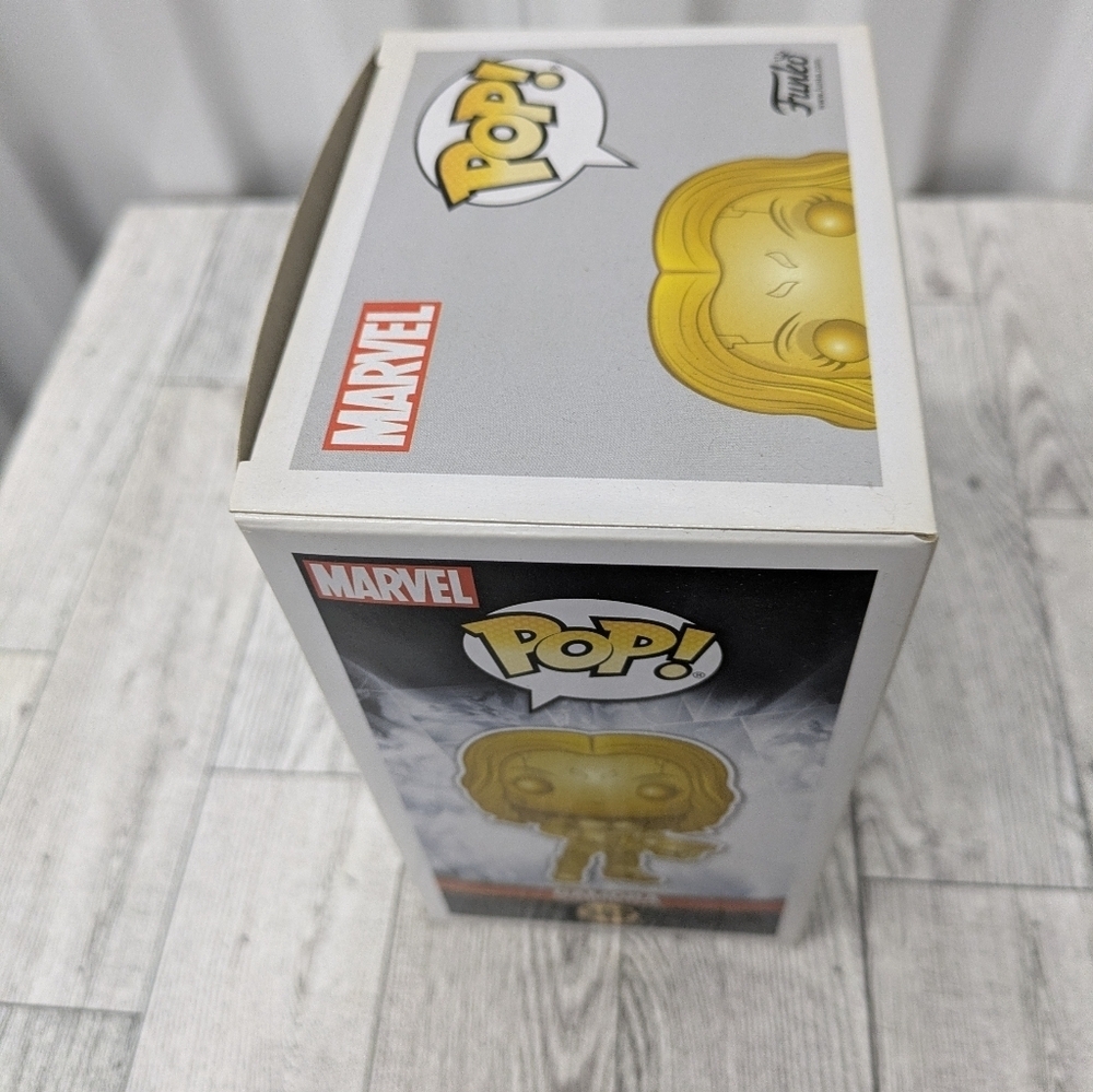 Funko Pop! Marvel Studios Gamora Gold Figure - Picture 4 of 6